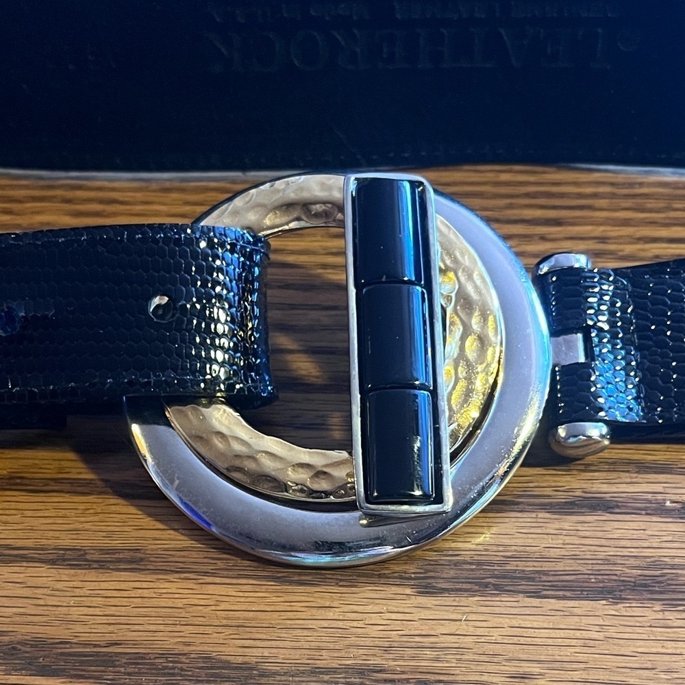 LEATHEROCK Woman's Black Gold-Silver Oval Toggle Belt Sz 34